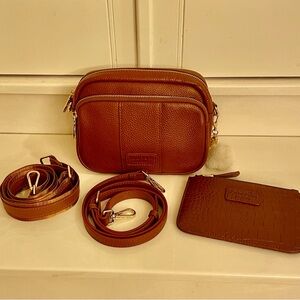 Pom Pom London like new! Mayfair Crossbody in Chestnut